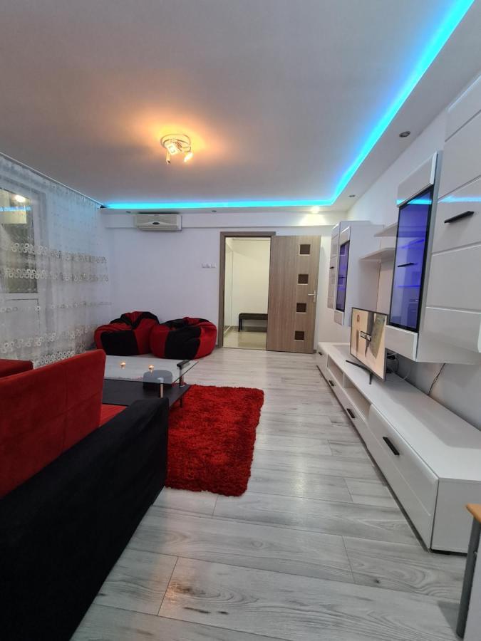 Apartamento Apartament Ultra Central 1 Hunedoara Exterior foto