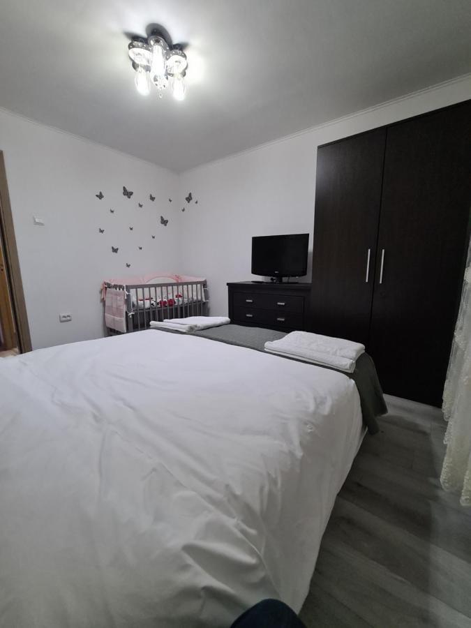 Apartamento Apartament Ultra Central 1 Hunedoara Exterior foto